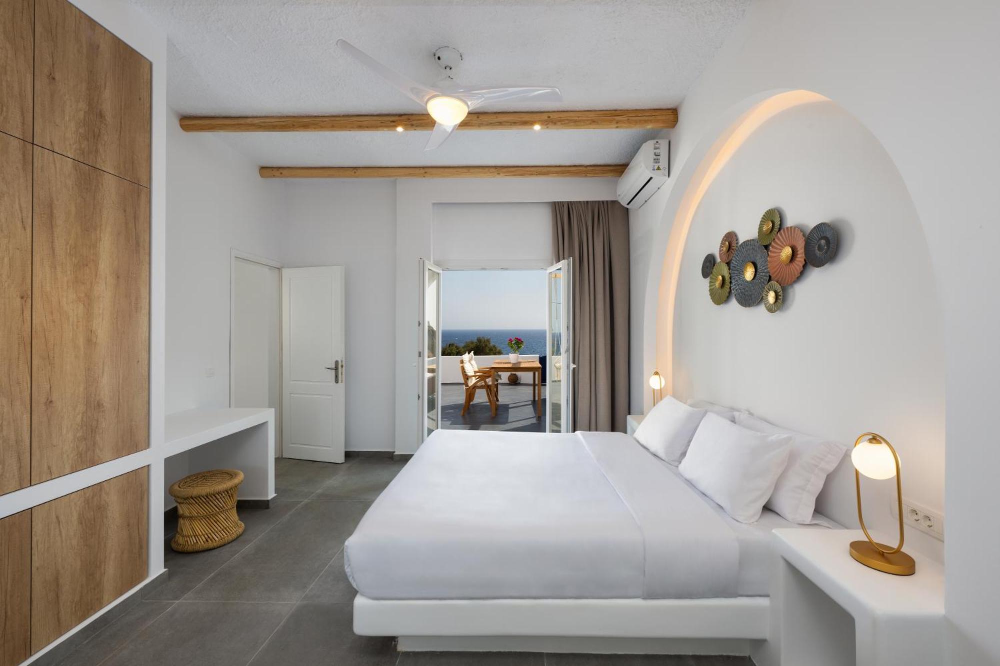 Peaceful Seafront Retreat In Santorini -Sonus Mare Beach Houses Vourvoulos Экстерьер фото